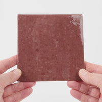 Video showing Morasutti Smalti mosaic tile – amber – 11.5 x 11.5 cm, rotated to show full tile