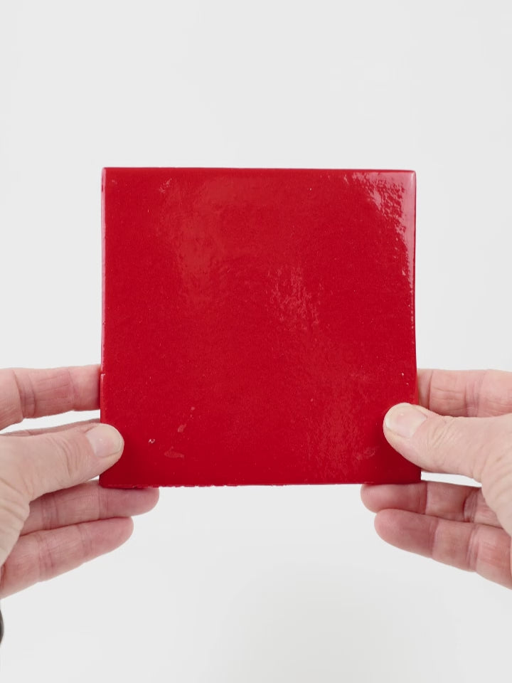 Video showing Morasutti Smalti mosaic tile – red – 11.5 x 11.5 cm, rotated to show full tile