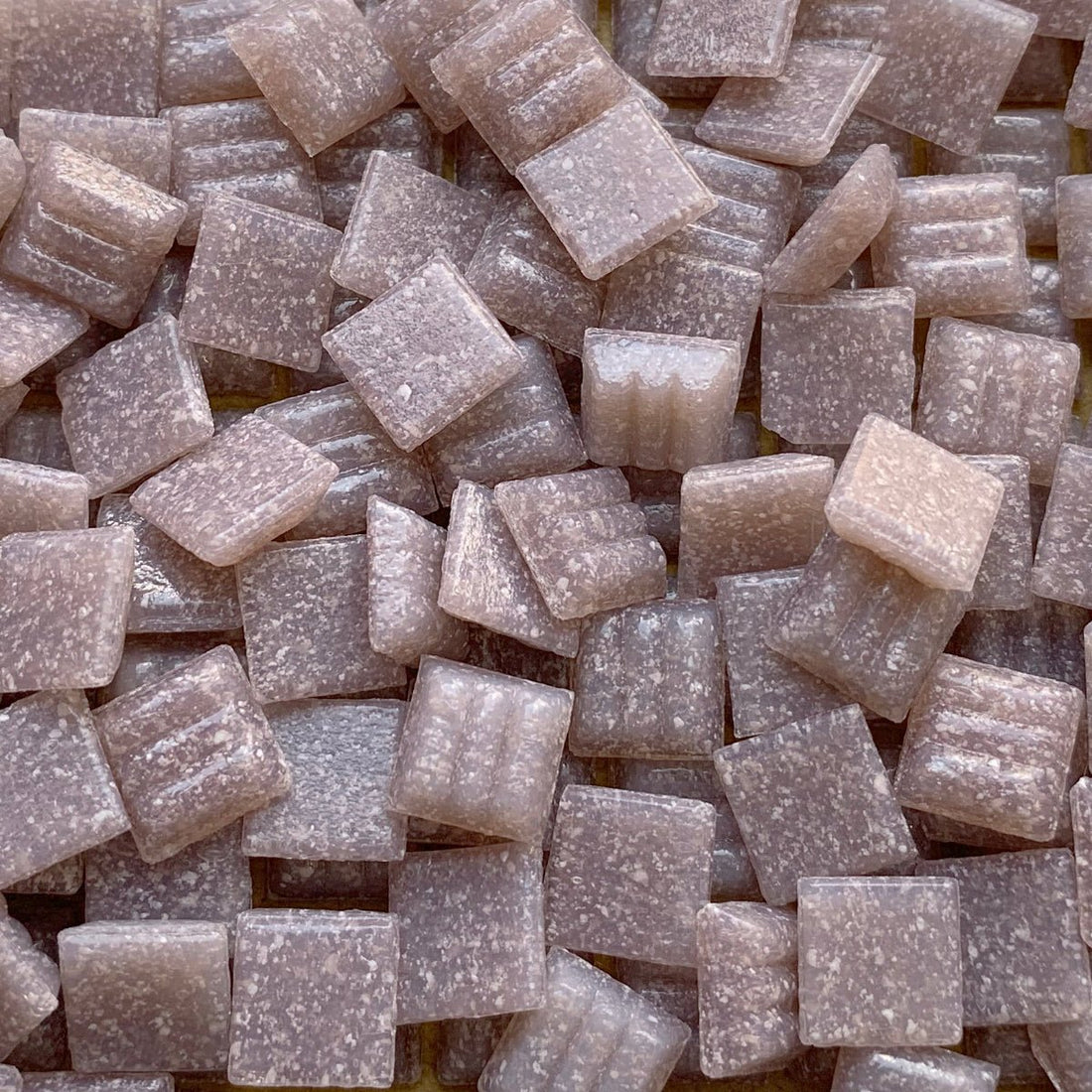 Γυάλινες ψηφίδες 10mm – Λεβάντα - mosaicshop