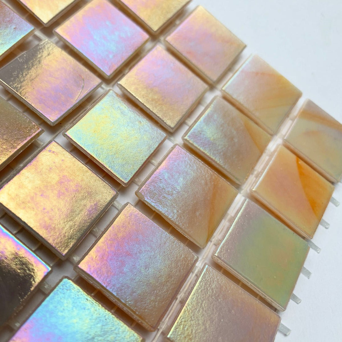 Ιριδίζουσες γυάλινες ψηφίδες 20mm – κοραλλί - mosaicshop