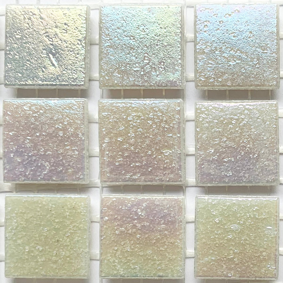 Ιριδίζουσες γυάλινες ψηφίδες 20mm – Κοχύλι - mosaicshop