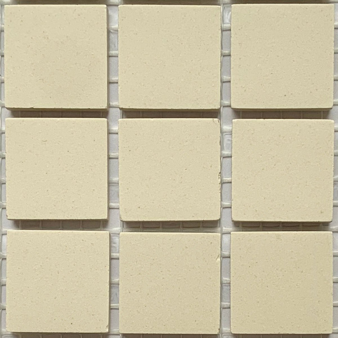 Winckelmans Blanc – ματ ψηφίδες 20x20 mm σε πλέγμα