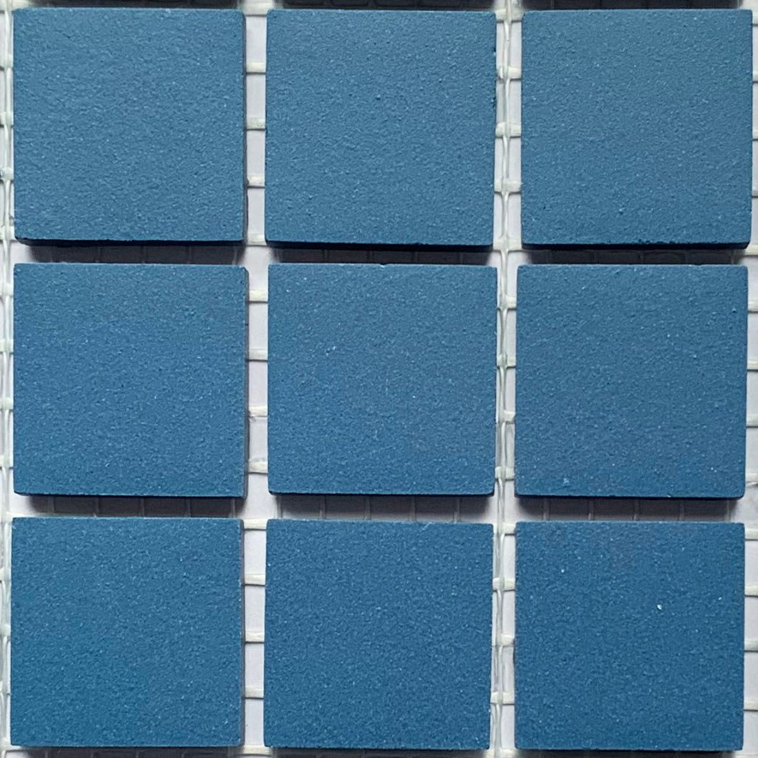 Winckelmans Bleu Nuit – ματ ψηφίδες 20x20 mm σε πλέγμα