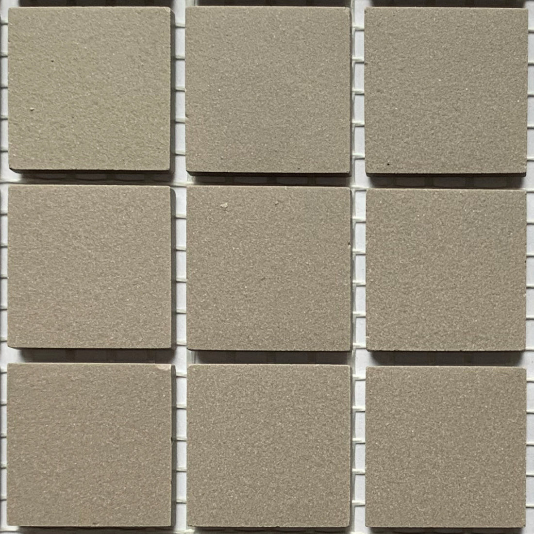 Winckelmans Gris – ματ ψηφίδες 20x20 mm σε πλέγμα