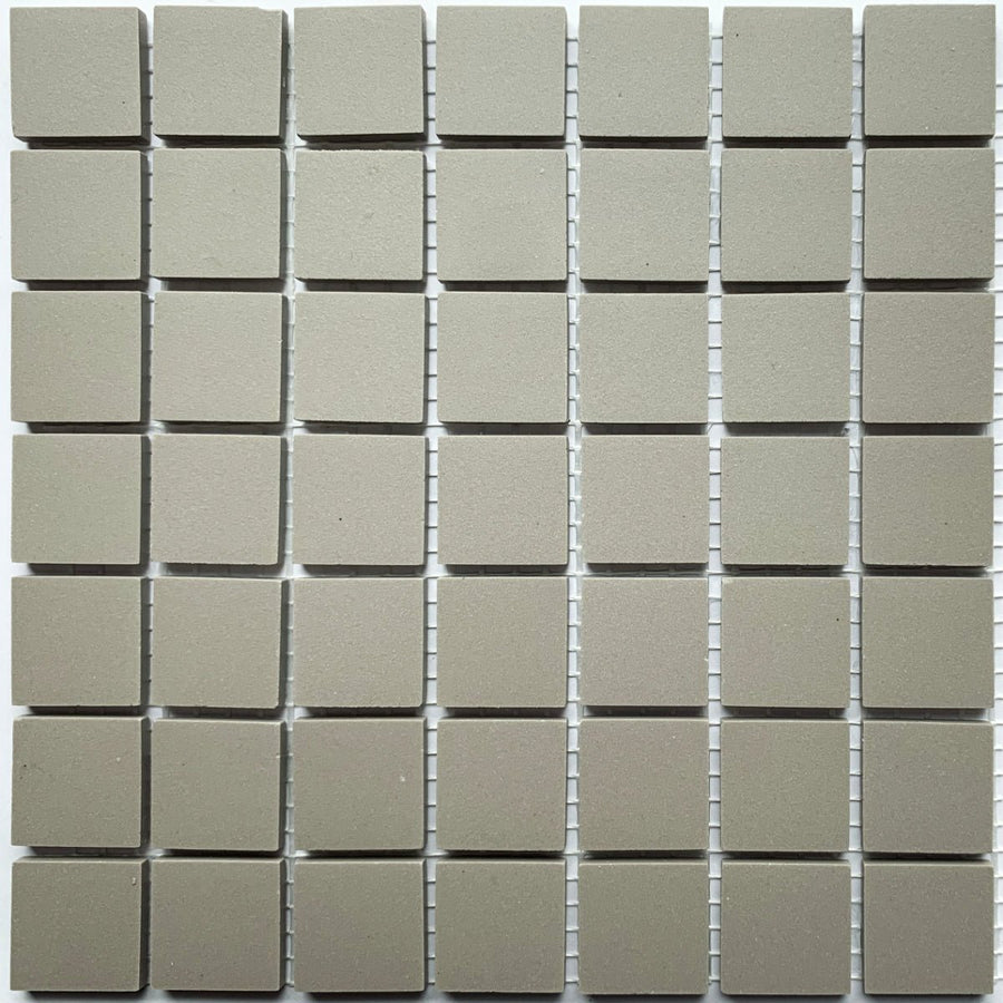 Winckelmans Gris Pale – ματ ψηφίδες 20x20 mm σε πλέγμα