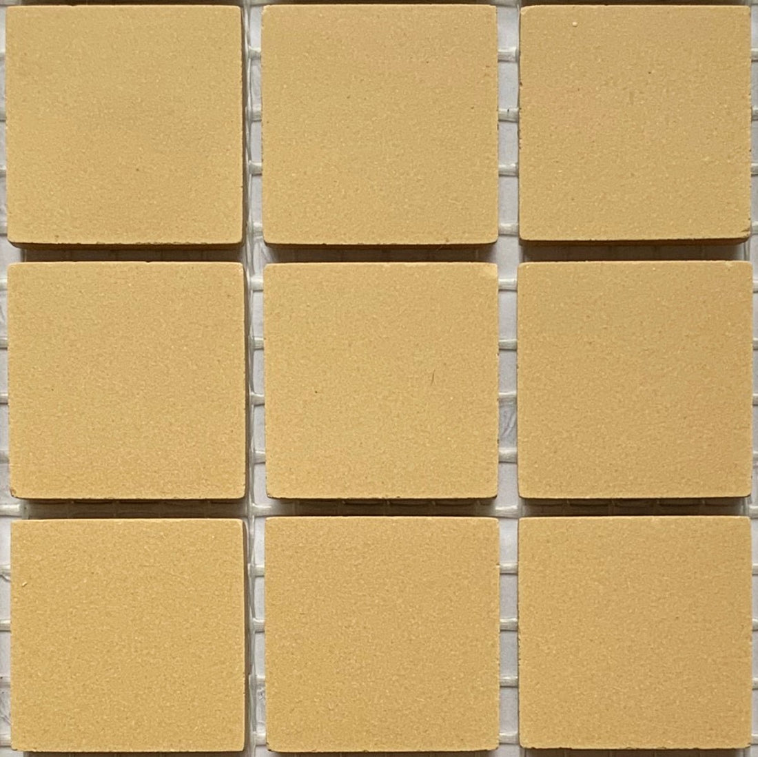 Winckelmans Jaune – ματ ψηφίδες 20x20 mm σε πλέγμα