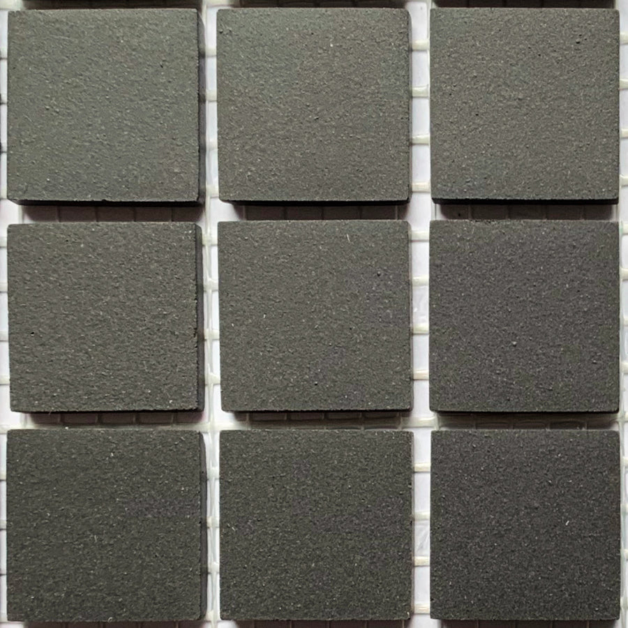 Winckelmans Noir – ματ ψηφίδες 50x50 mm σε πλέγμα