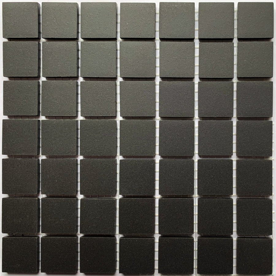 Winckelmans Noir – ματ ψηφίδες 20x20 mm σε πλέγμα