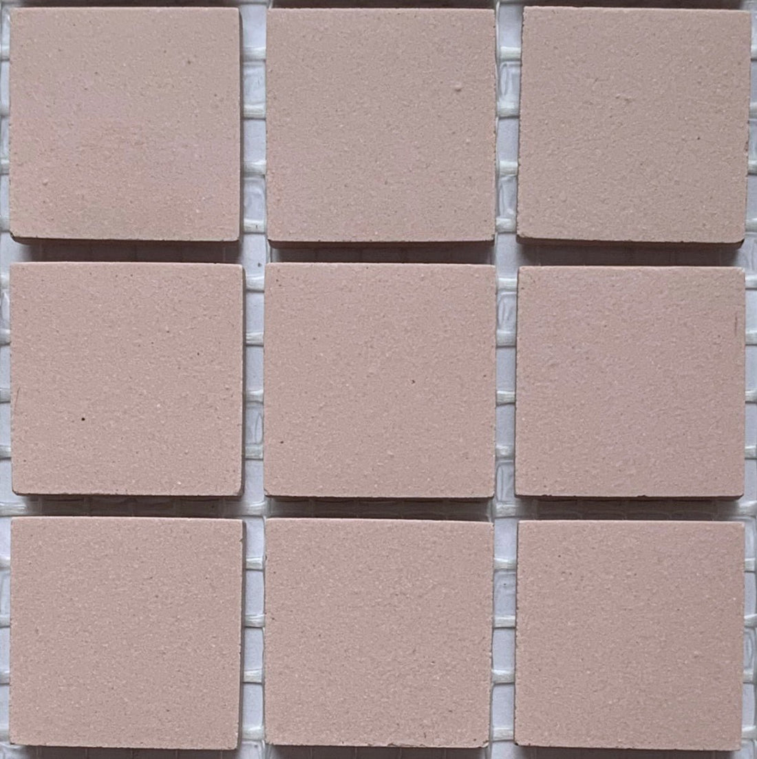 Winckelmans Rose – ματ ψηφίδες 20x20 mm σε πλέγμα