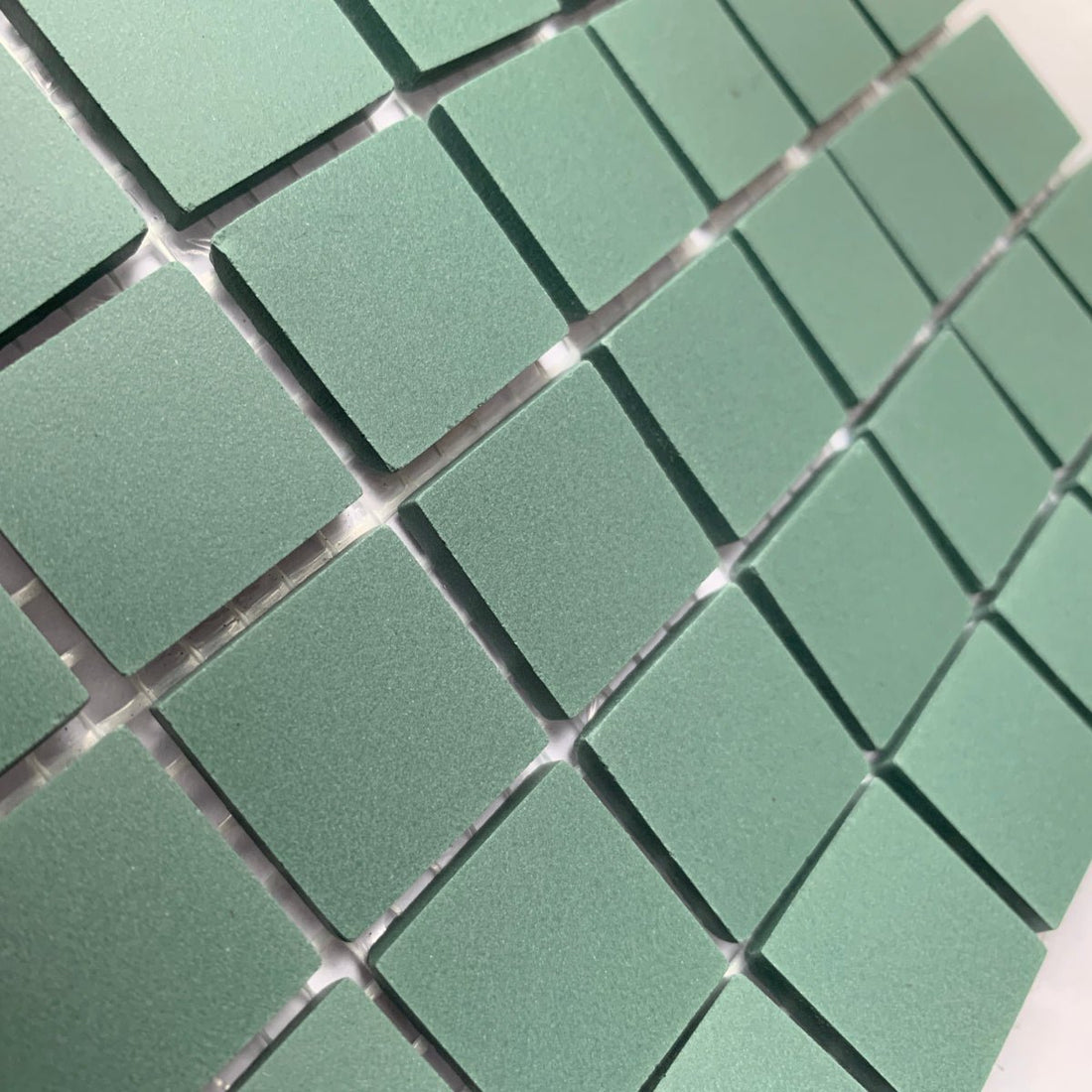 Winckelmans Vert Foncé – ματ ψηφίδες 20x20 mm σε πλέγμα
